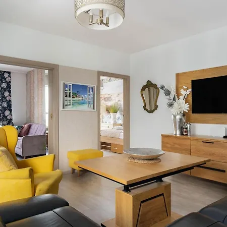 Symphony Baltica Towers By Ina Hotel apartamentowy 4*